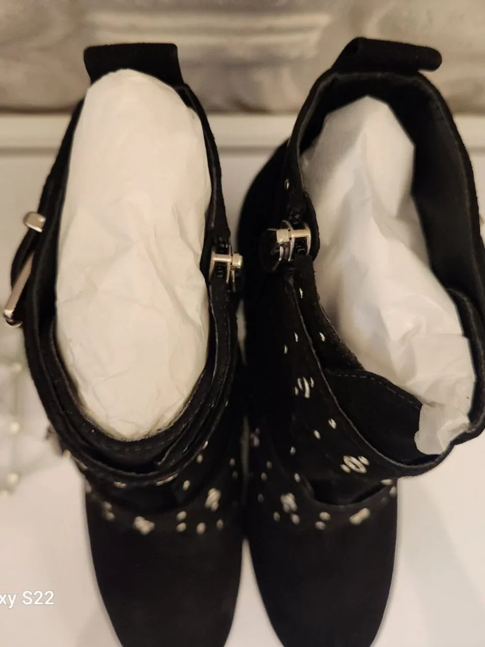 Rebecca Minkoff Logan Kid Suede Booties. NIB. Size 6